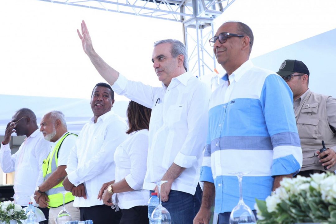 Presidente Abinader supervisa avances construcción “Mi Vivienda Hato Nuevo”
